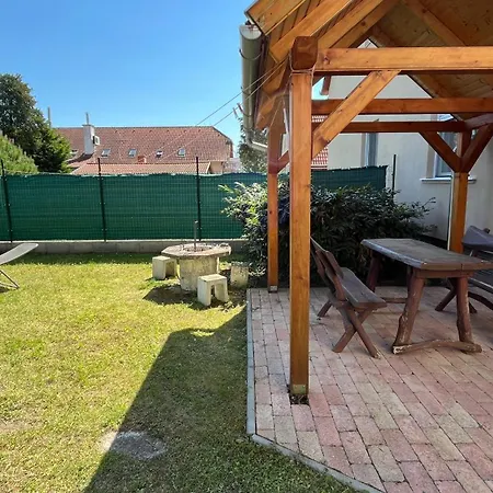 Vilma Balaton Apartmanhaz Apartment Balatonmariafurdo