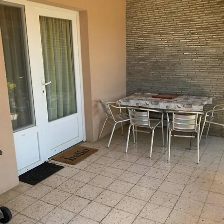 Apartment Vilma Balaton Apartmanhaz Balatonmariafurdo